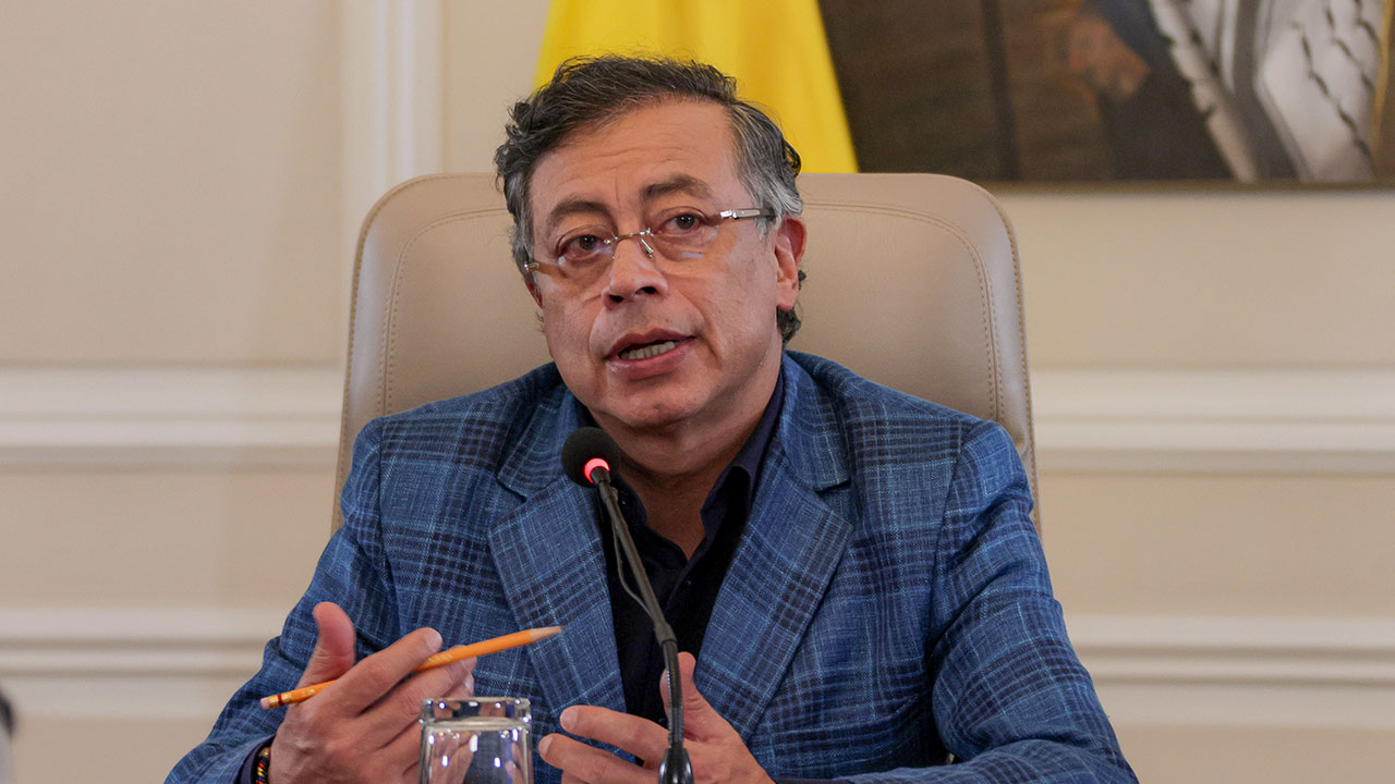 Durante el Consejo de Ministros de este lunes en la Casa de Nariño, realizado para evaluar la situación de la salud, el presidente Gustavo Petro. Foto: Joel González - Presidencia