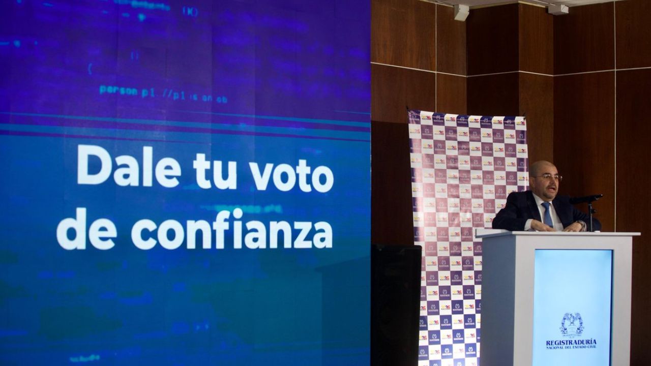 La Registraduría expuso el código fuente de los softwares electorales ante los auditores de partidos. | Crédito: Registraduría Nacional del Estado Civil