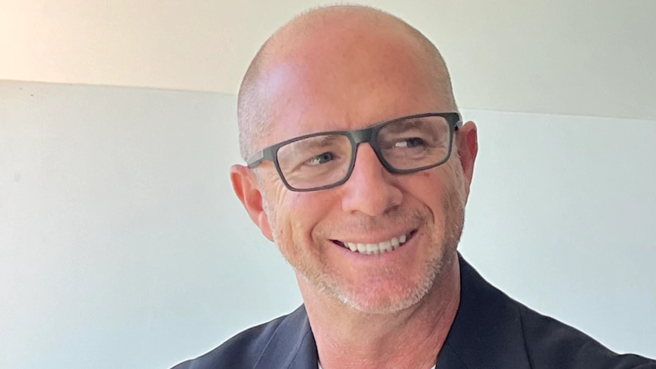 Imagen principal del artículo 'Jesús Gallego reconstruye el accidente del vuelo de Avianca de 1983 en su libro 'Náufragos del cielo''