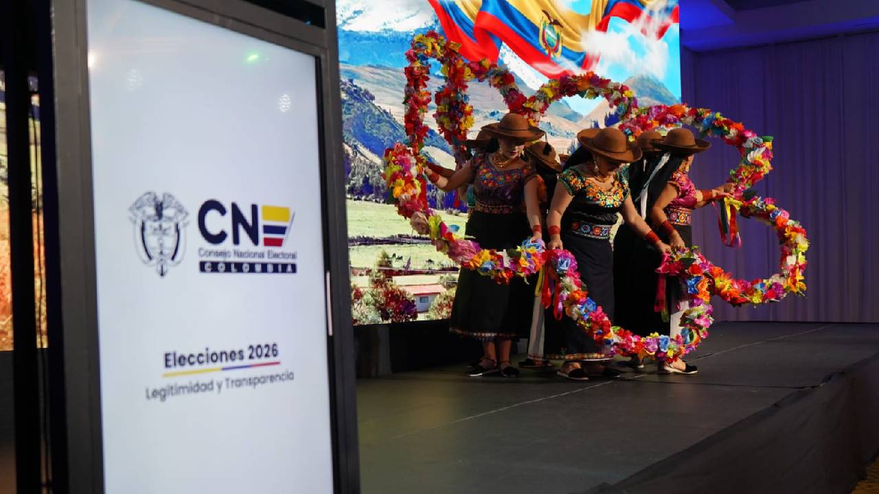 Una muestra cultural acompañó en Quito la presentación de la nueva plataforma del CNE para la acreditación digital de testigos electorales de cara a las elecciones de 2026. Foto: cortesía CNE.