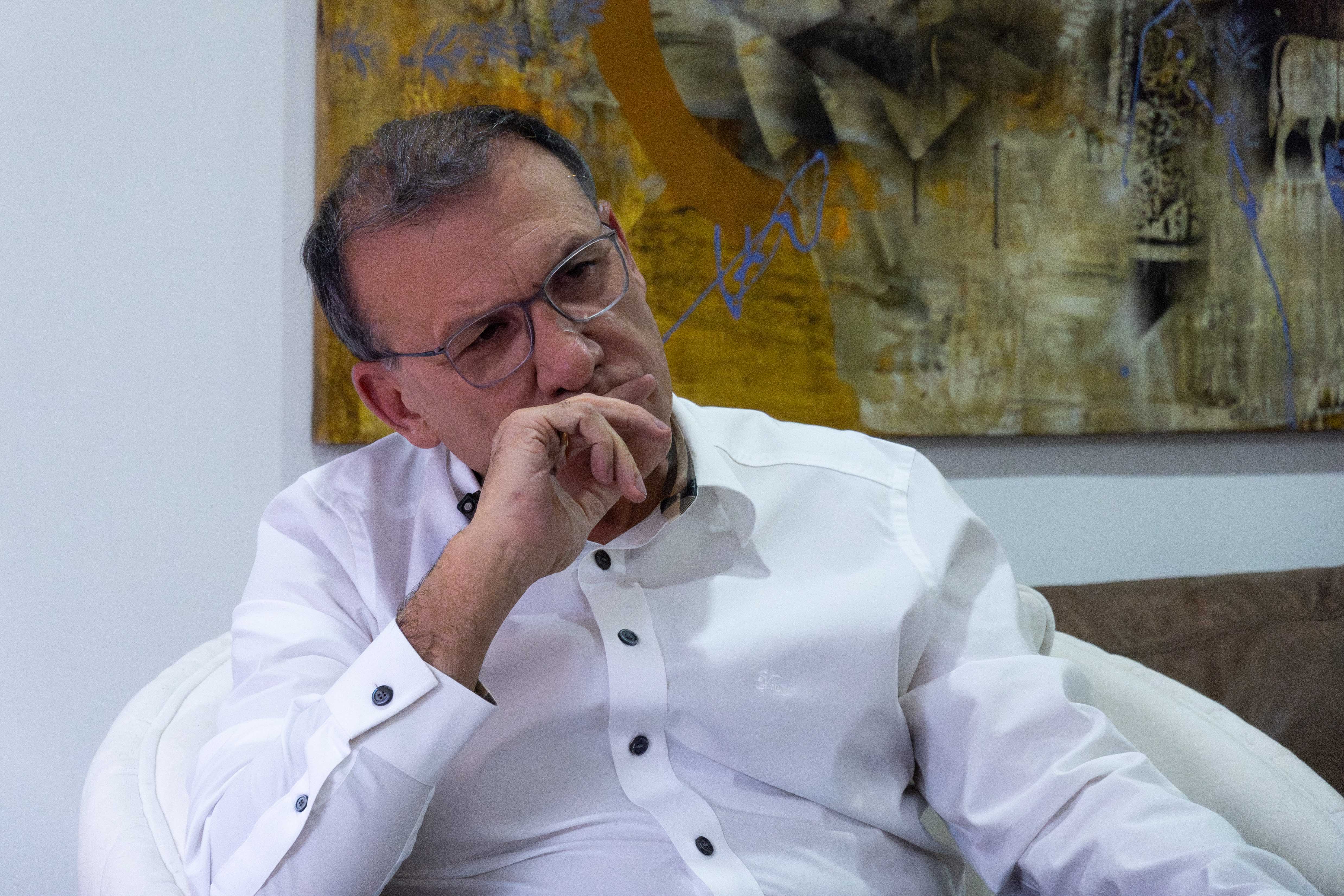 El precandidato presidencial Roy Barreras en entrevista con CAMBIO.