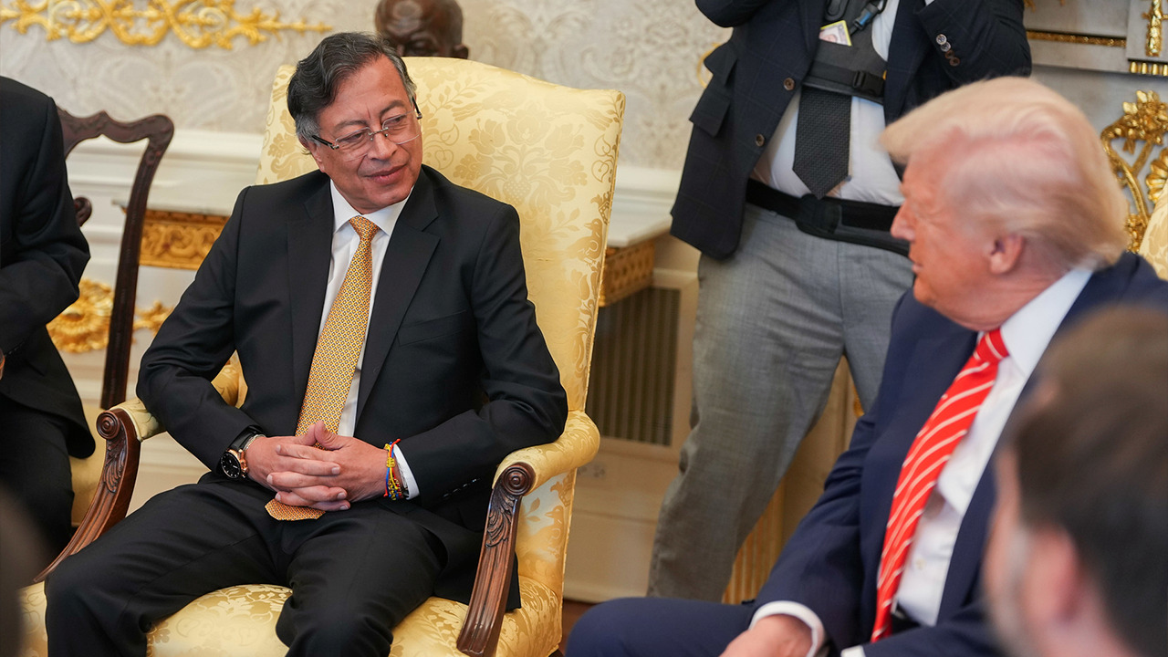 Gustavo Petro, presidente de Colombia; Donald Trump, presidente de Estados Unidos, en el encuentro de este martes en la Casa Blanca. Foto: Joel González   - Presidencia de la República