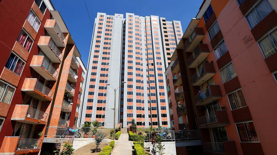 Para evitar incrementos en el precio de las viviendas VIS y VIP, el Gobierno propuso un decreto que busca que la venta de estos inmuebles sea en pesos. Imagen de referencia. Créditos: Colprensa