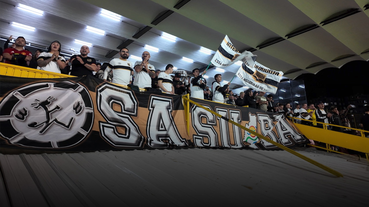 Hinchada del Inter de Bogotá. Créditos: Pablo David