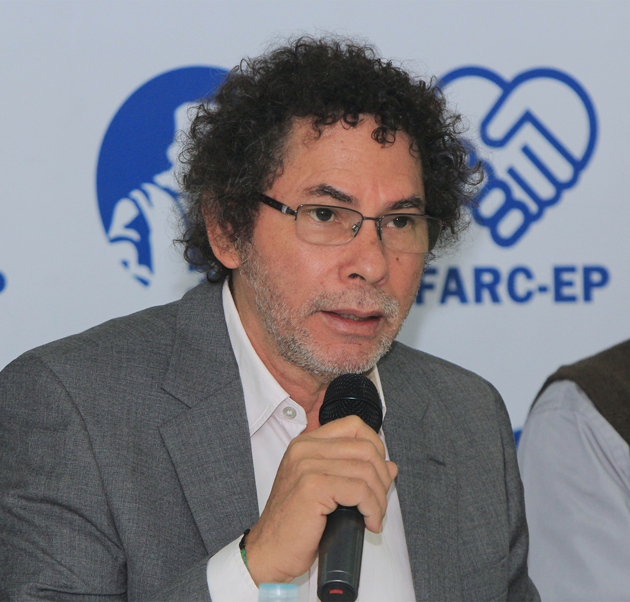 Pastor Alape, integrante del partido Comunes.

Cr&eacute;dito: Colprensa.