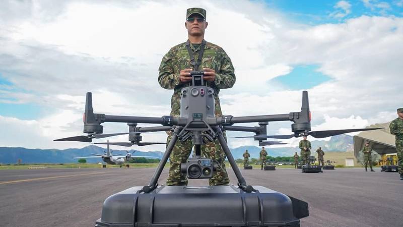 Equipos que conformaran el futuro escudo antidrones. Créditos: MinDefensa