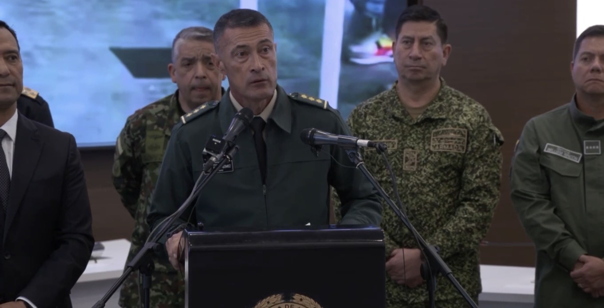 El comandante del Ejército, general Royer Gómez  indicó que las autoridades desconocían de un atentado en contra del gobernador de Antioquia y el alcalde de Medellín.
