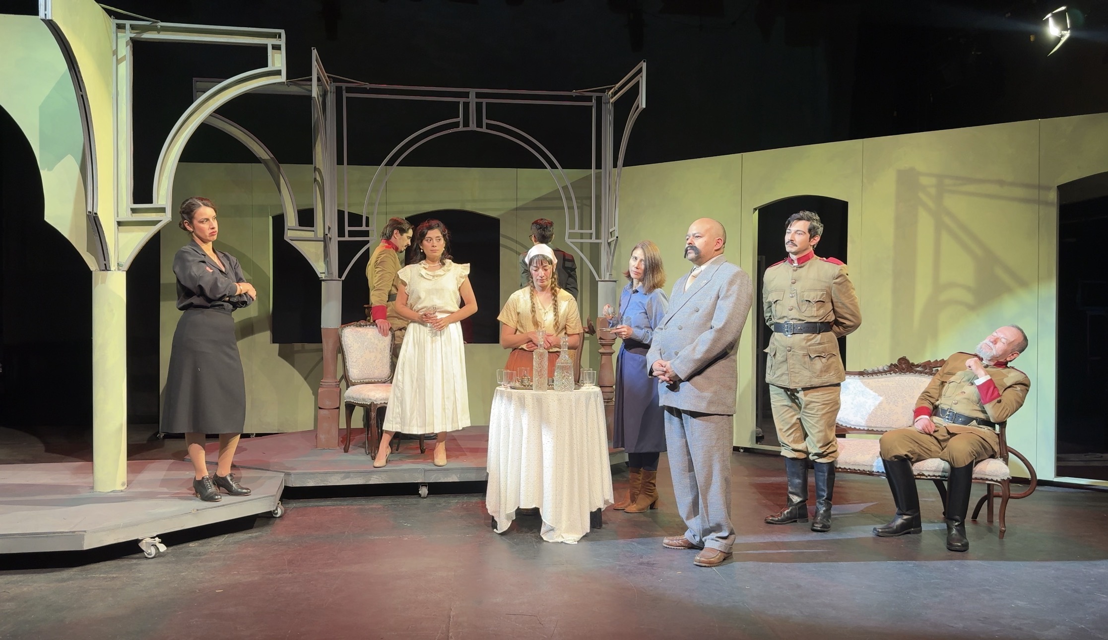 'Las tres hermanas'.