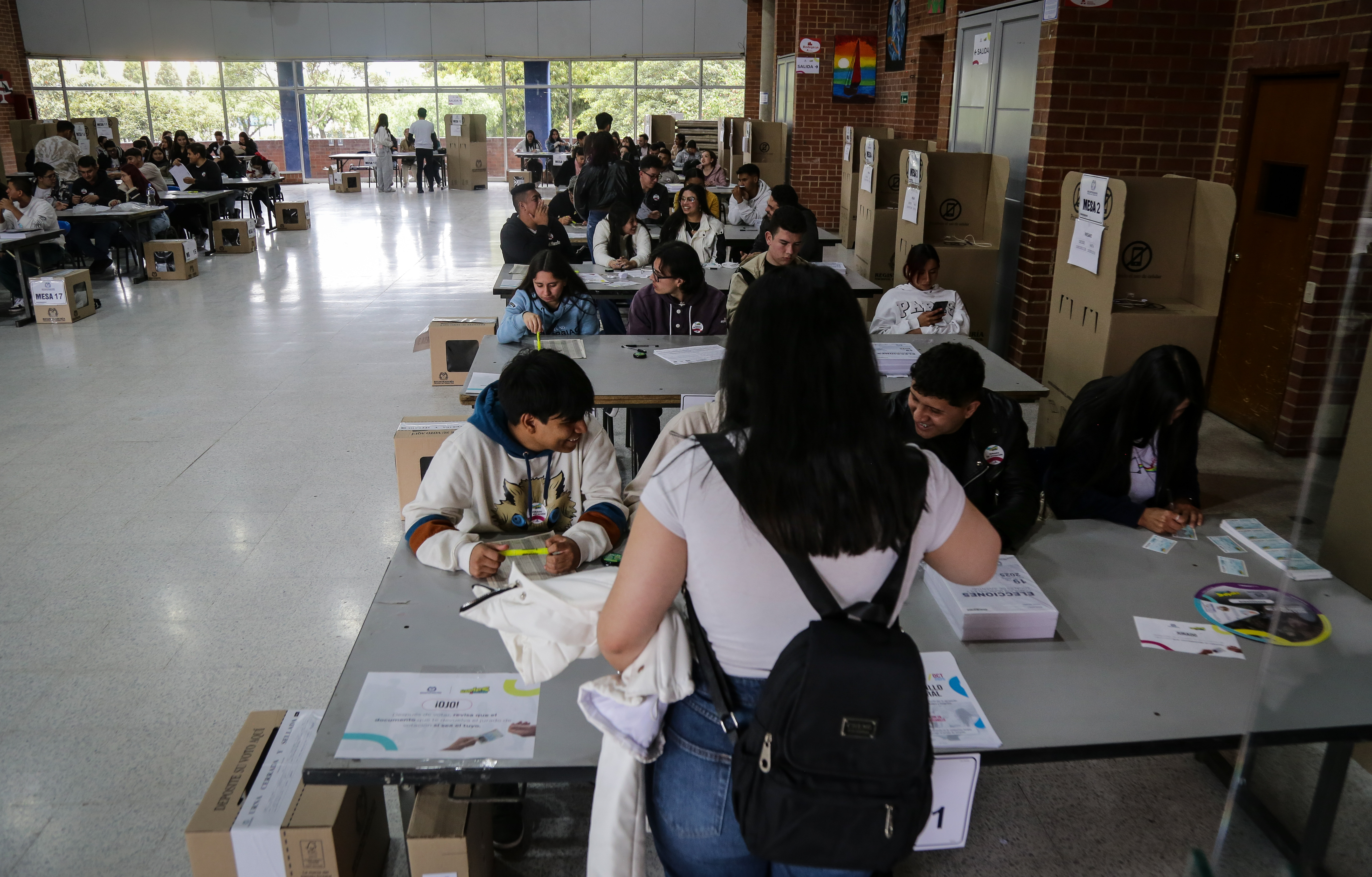 En todo el país habrá 862.392 jurados de votación que fueron capacitados para esta labor por la Registraduría Nacional del Estado Civil. Foto: Colprensa.