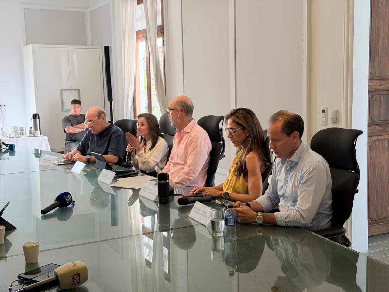 Los gremios de energ&iacute;a se reunieron para presentar a la opini&oacute;n p&uacute;blica sus preocupaciones sobre la situaci&oacute;n del sector. Cr&eacute;dito imagen: Naturgas.