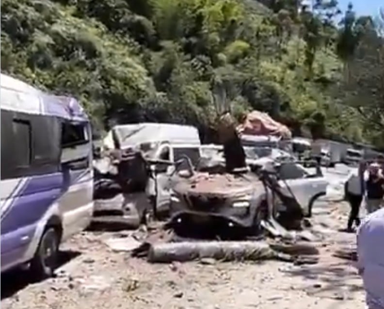Las disidencias de las Farc activaron un carga explosiva en Cajibio, Cauca, que dejó 21 personas fallecidas y 37 heridas.