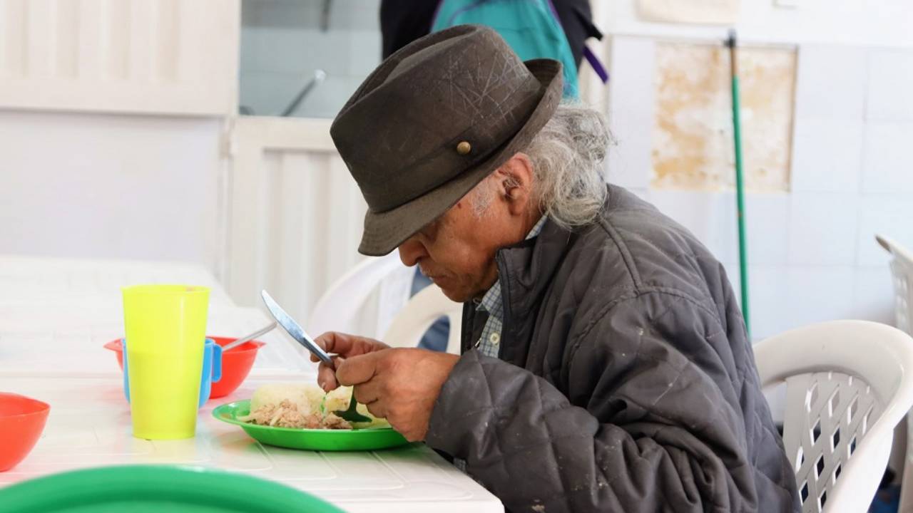 La inseguridad alimentaria afecta a millones de personas en Colombia. Crédito: Integración Social