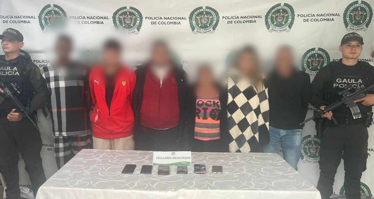 Luego de dos años de investigación, la Policía Metropolitana de Bogotá desarticulo a la banda La Encomienda que había engañado a varios adultos mayores.