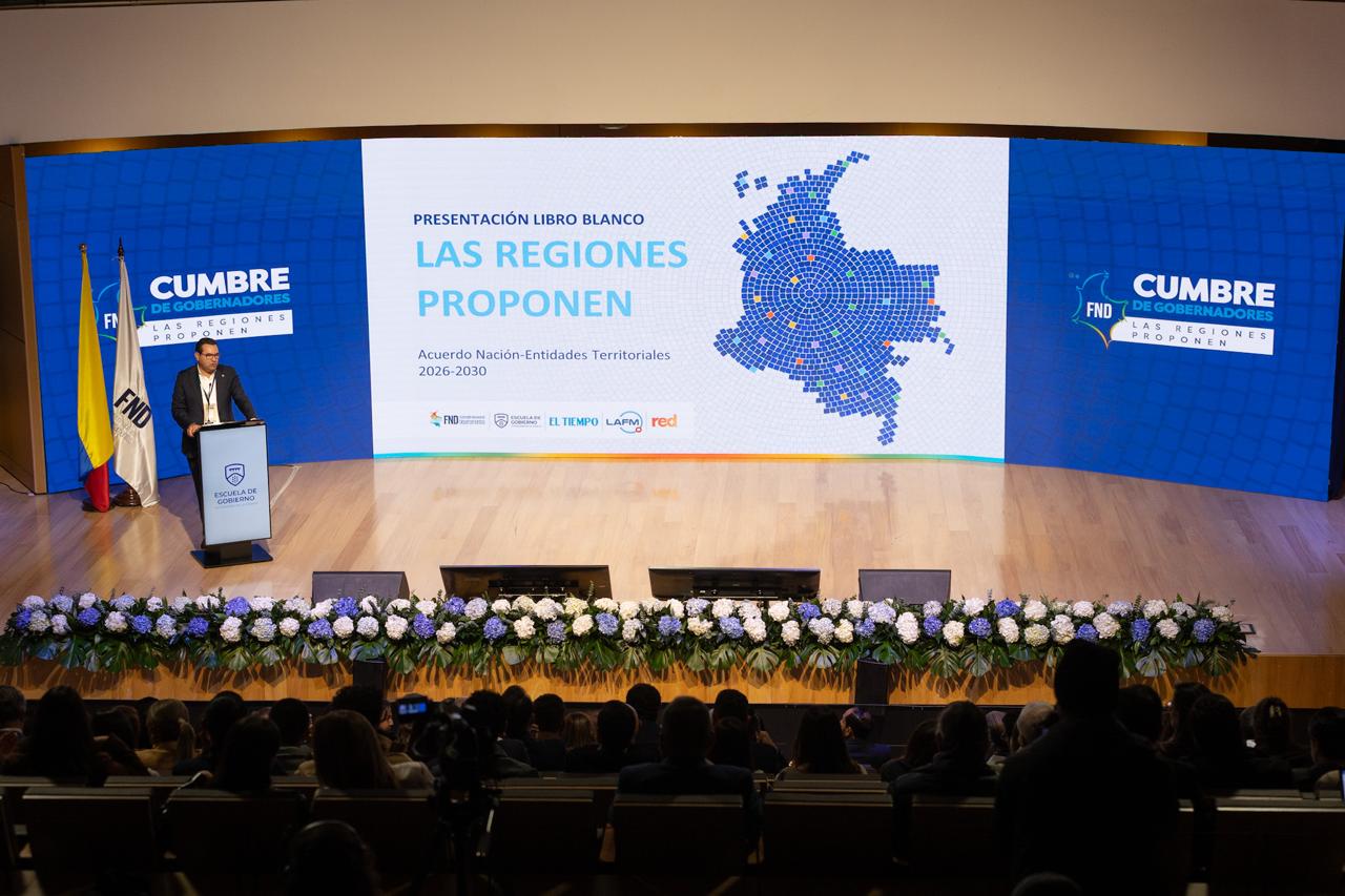 Didier Tavera, director ejecutivo de la FND en la Cumbre de Gobernadores. Crédito: FND.