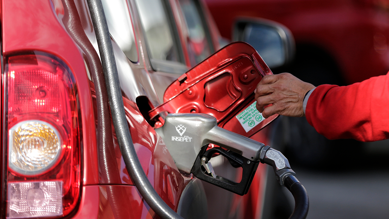 El ministro de Hacienda, Germán Ávila, confirmó un nuevo ajuste en los precios de la gasolina que entrará en vigor este viernes 1 de mayo. Crédito Colprensa.