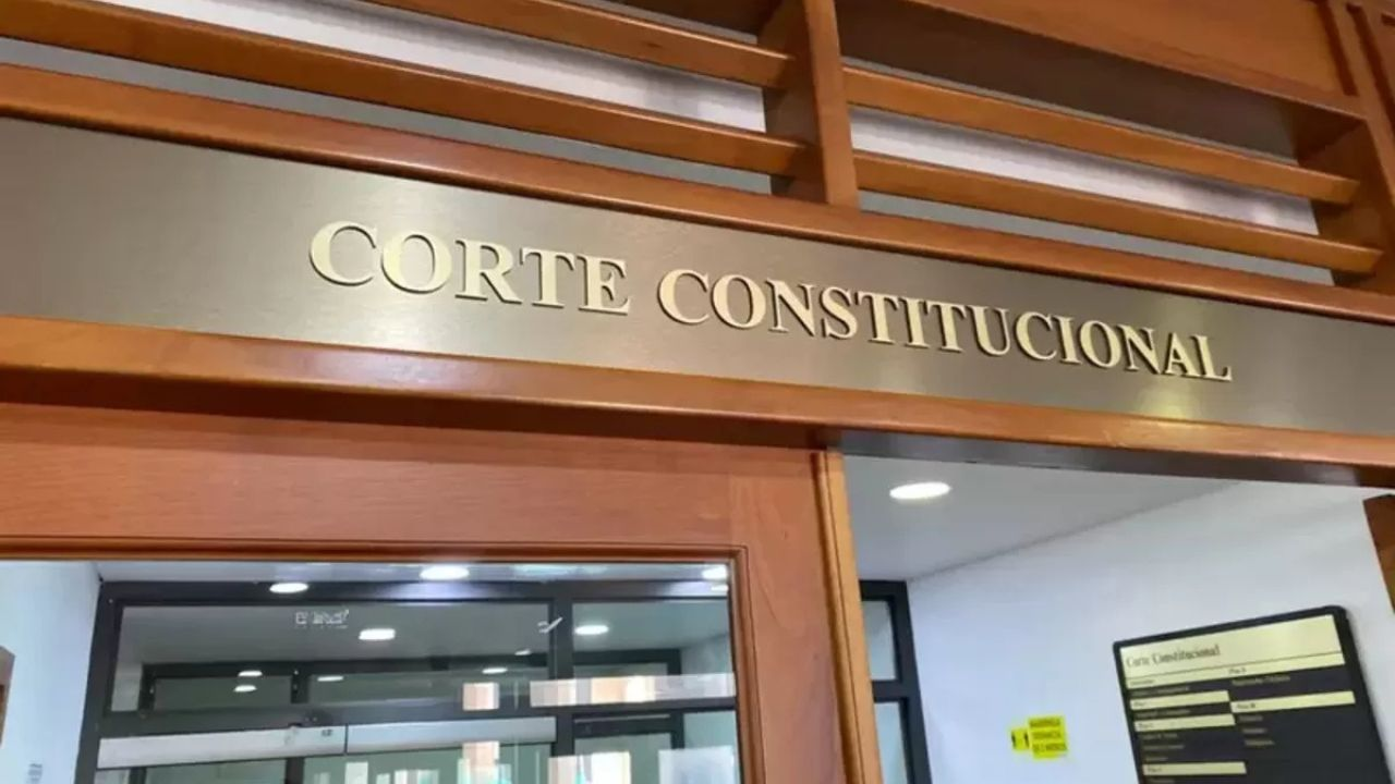 Corte Constitucional suspende parcialmente el cobro del impuesto al patrimonio en Colombia