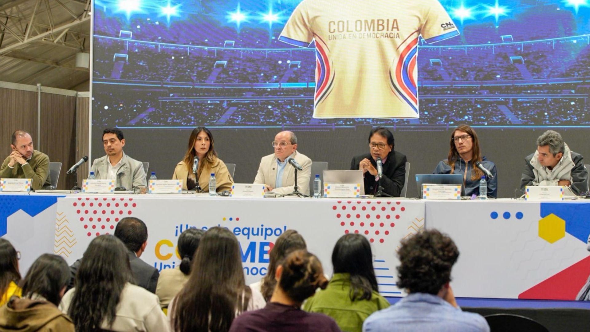 Durante el evento, el CNE reiteró su compromiso con la transparencia de las elecciones y con la necesidad de que la ciudadanía tome decisiones informadas. Asimismo, insistió en que mantiene abiertas sus puertas al diálogo con las firmas encuestadoras | Crédito: Cortesía
