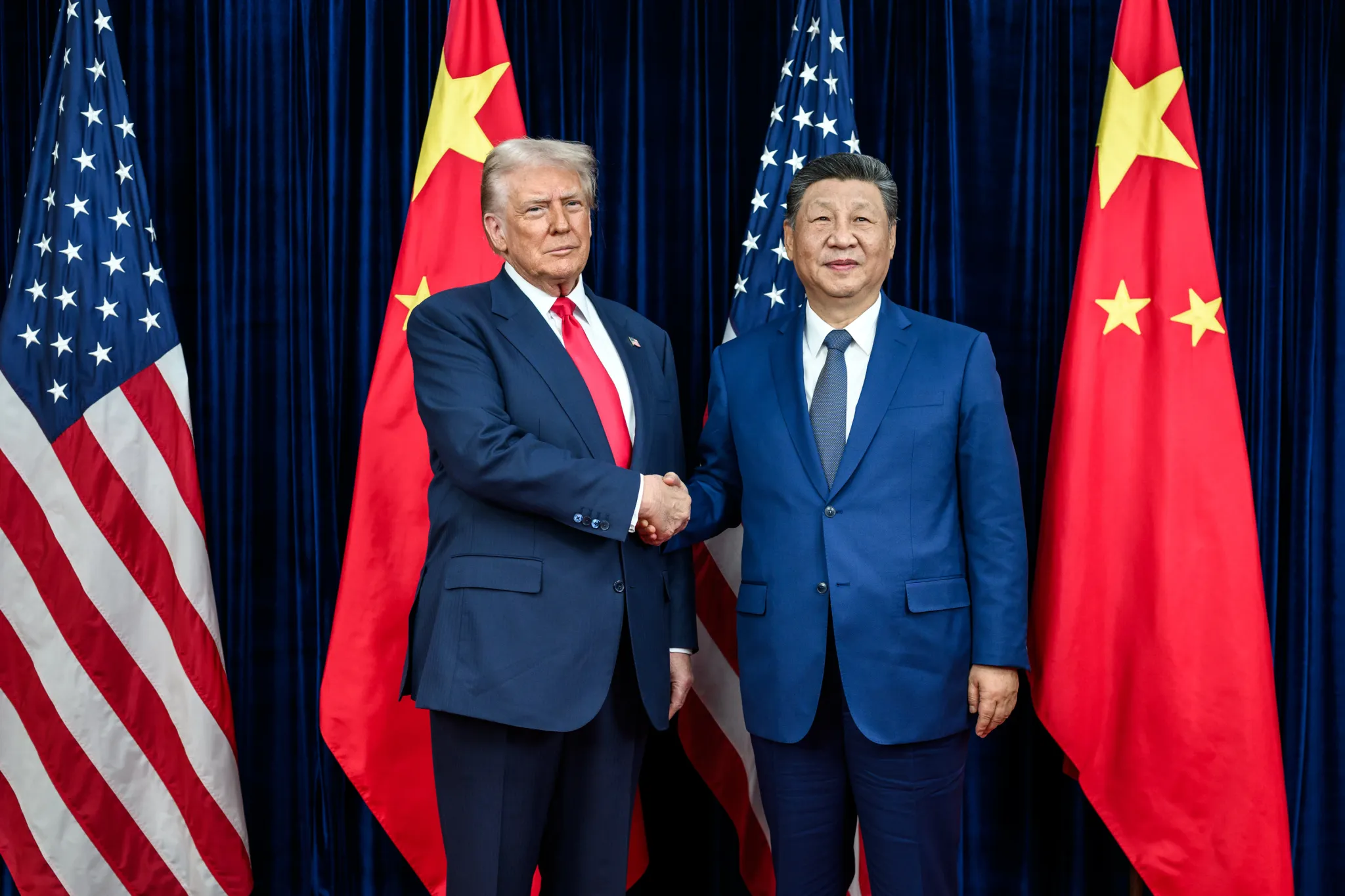 Donald Trump junto a Xi Jinping. Crédito: White House.