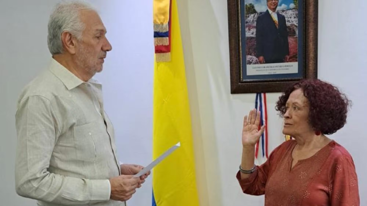 Nombramiento de Vilma Velásquez como cónsul de Colombia en Haití. Foto: Cancillería.