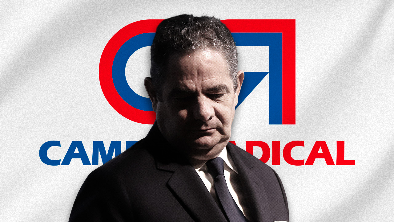 Germán Vargas Lleras y el símbolo del partido Cambio Radical. Fotos: CAMBIO / Colprensa